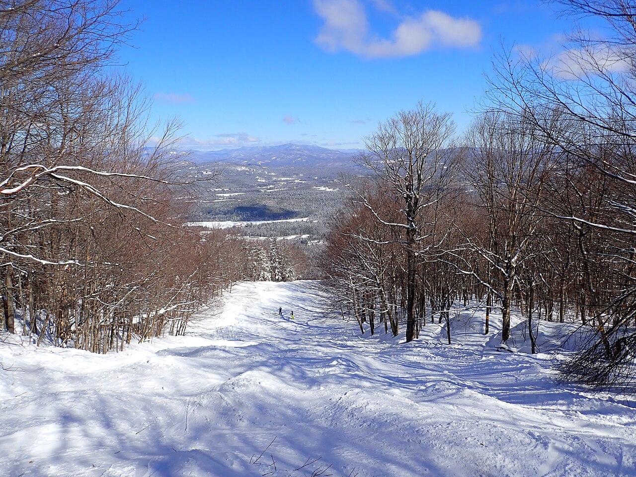 高山滑雪主场:一座城市的仪式感